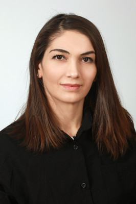 Помощник воспитателя Ризаханова Арина Садиковна