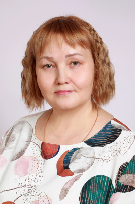 Помощник воспитателя Колесникова Надежда Леонидовна